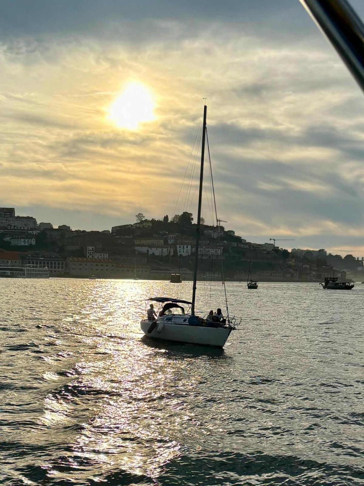 Navegar No Douro - Navegacao E Turismo Unipessoal, Lda Hotel Vila Nova de Gaia Eksteriør billede